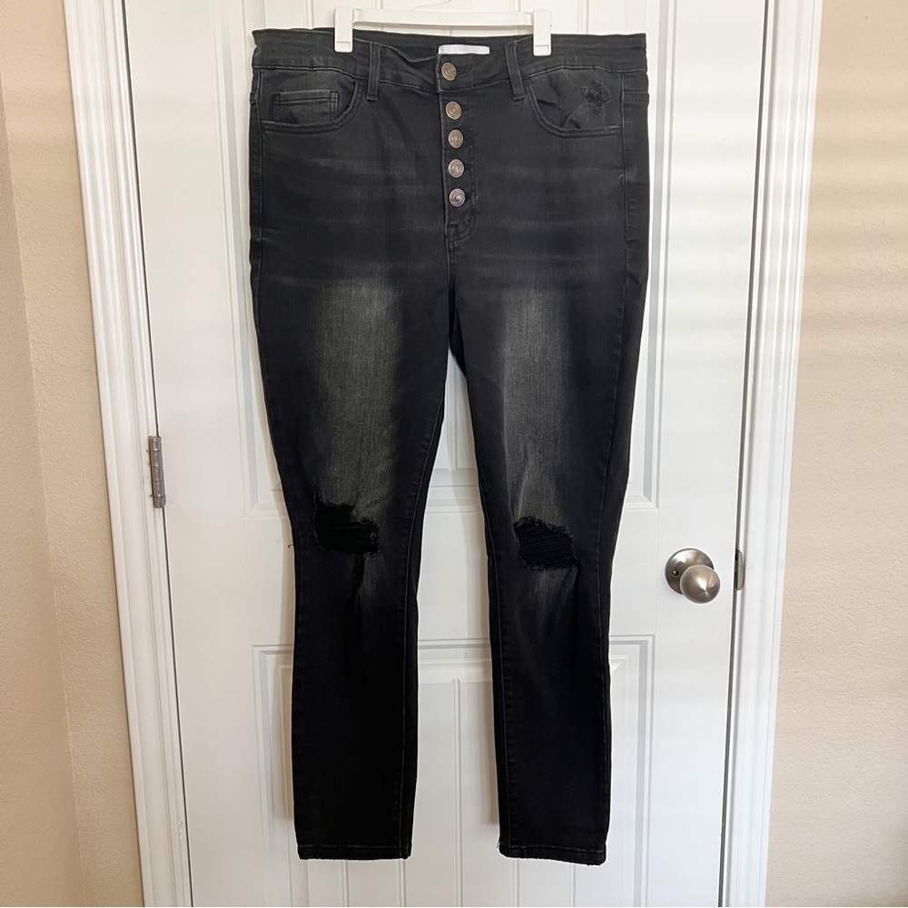 Vervet - Black, High Rise Distressed Bottom Fly Skinny Jeans - Size 14w